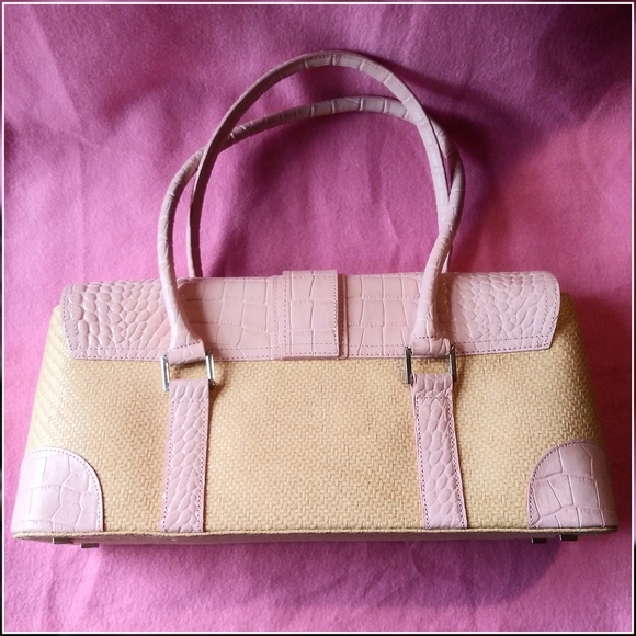 NWOT- Taupe/Pink Leather Straw Handbag - Picture 2 of 6